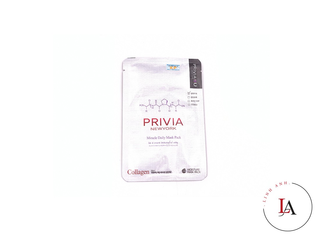 Mặt nạ Privia